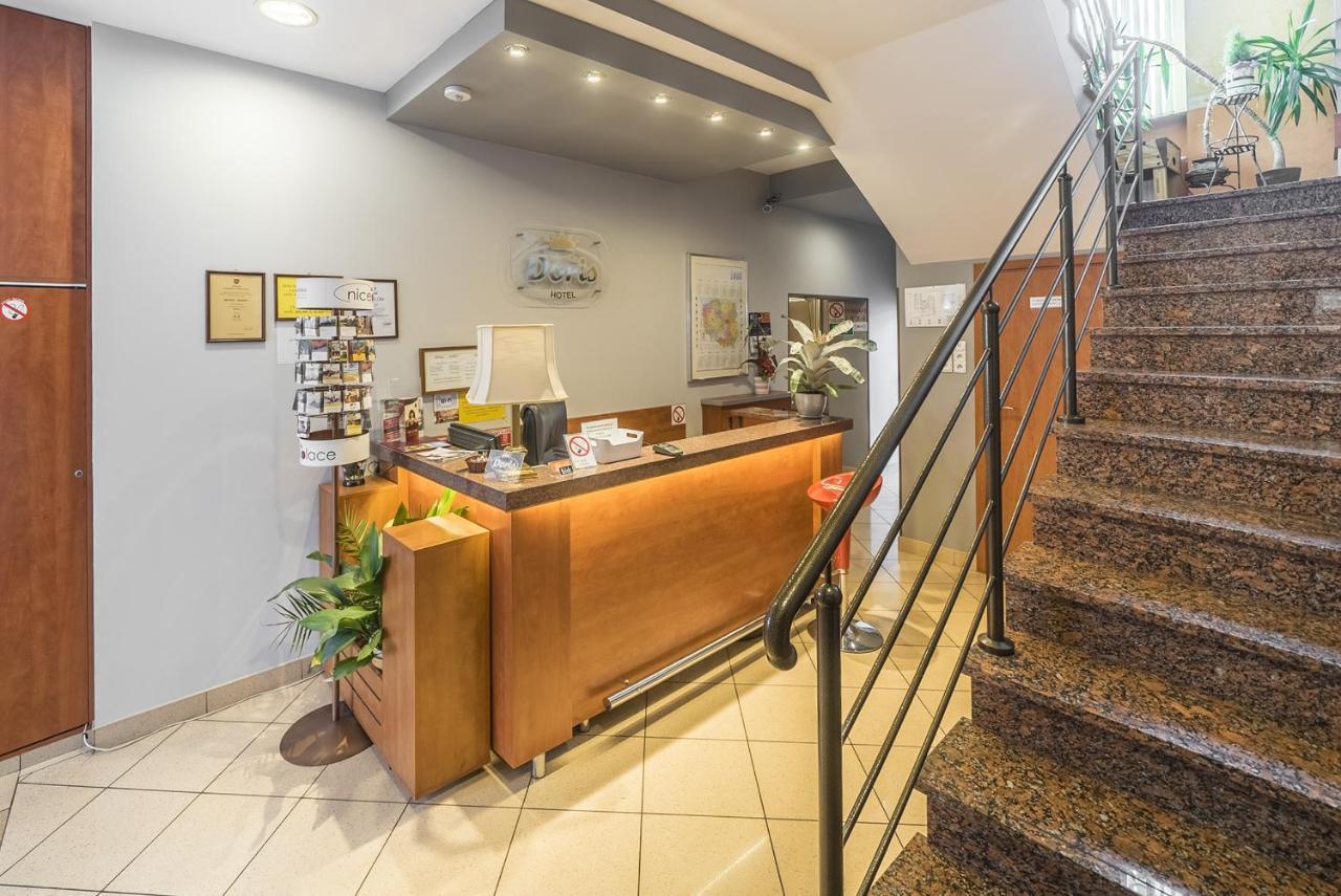 Hotel Doris Oborniki Kültér fotó